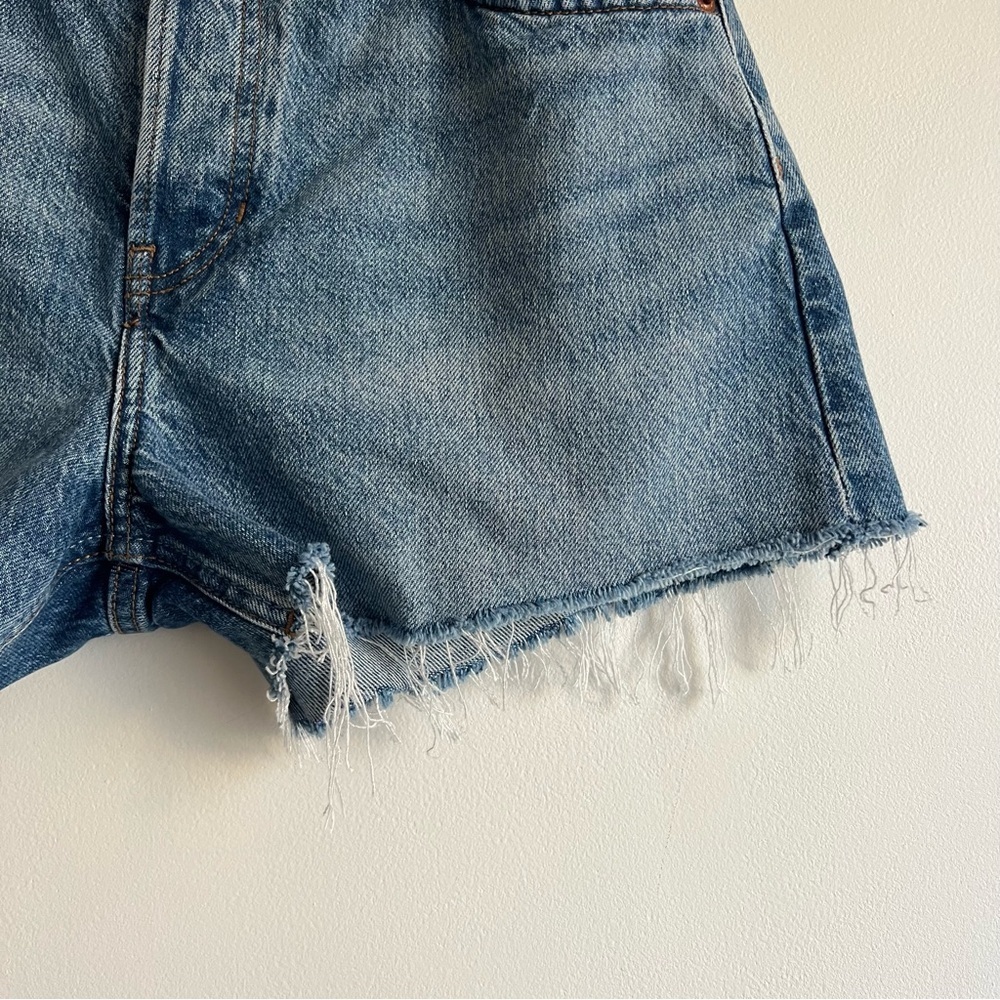Reformation Charlene Shorts in Colorado - Picture 5 of 12
